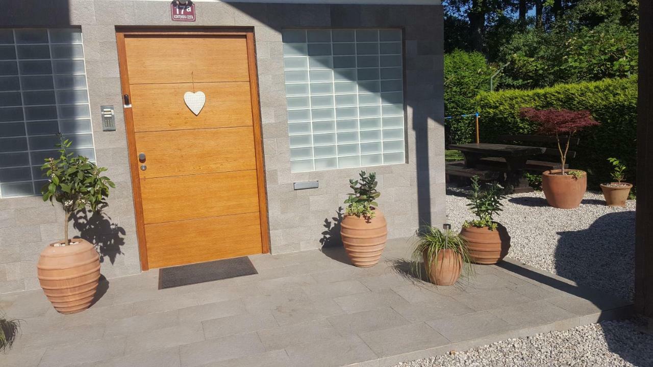 Studio Tara With Balcony Блед Екстериор снимка
