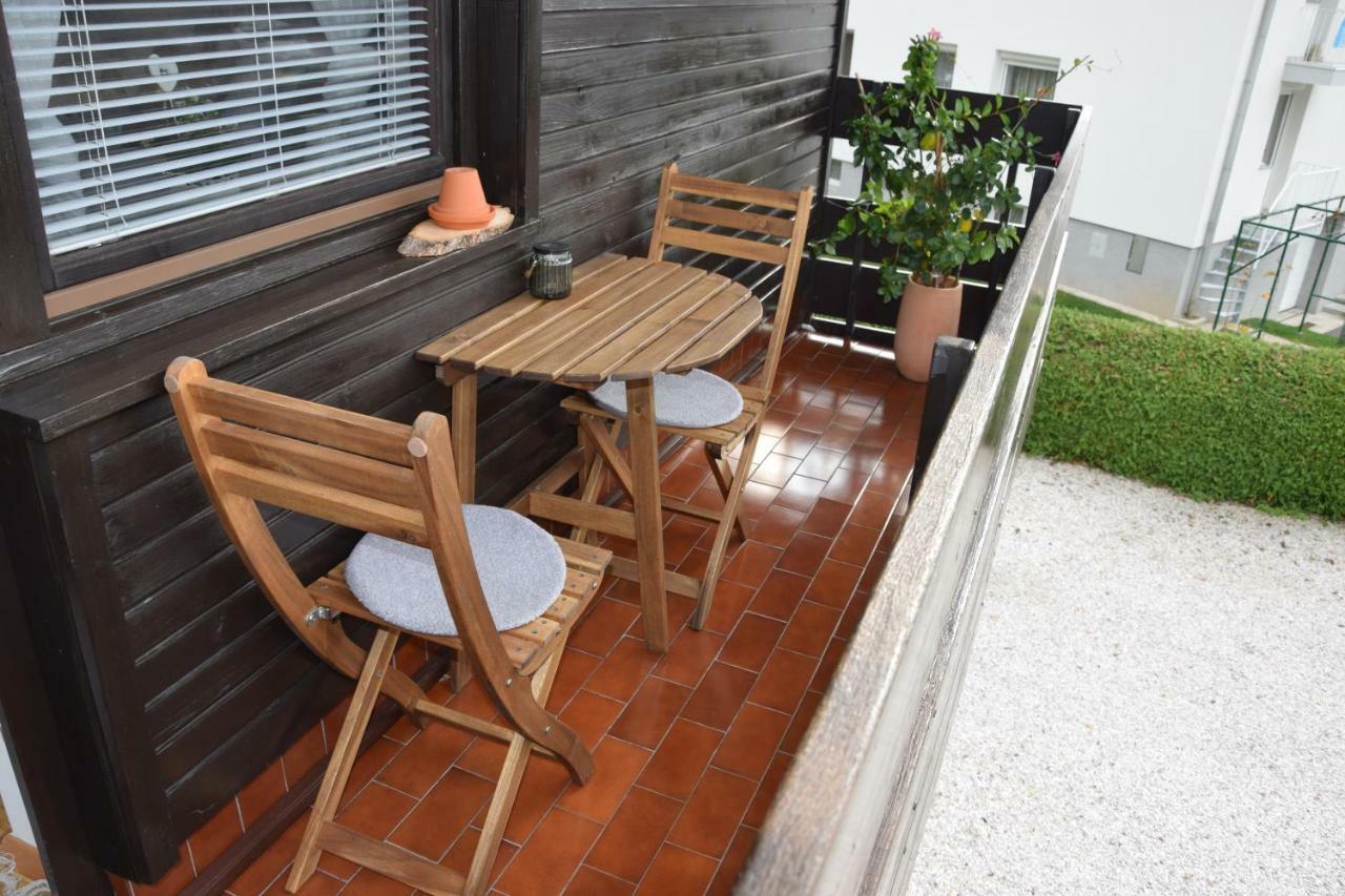 Studio Tara With Balcony Блед Екстериор снимка
